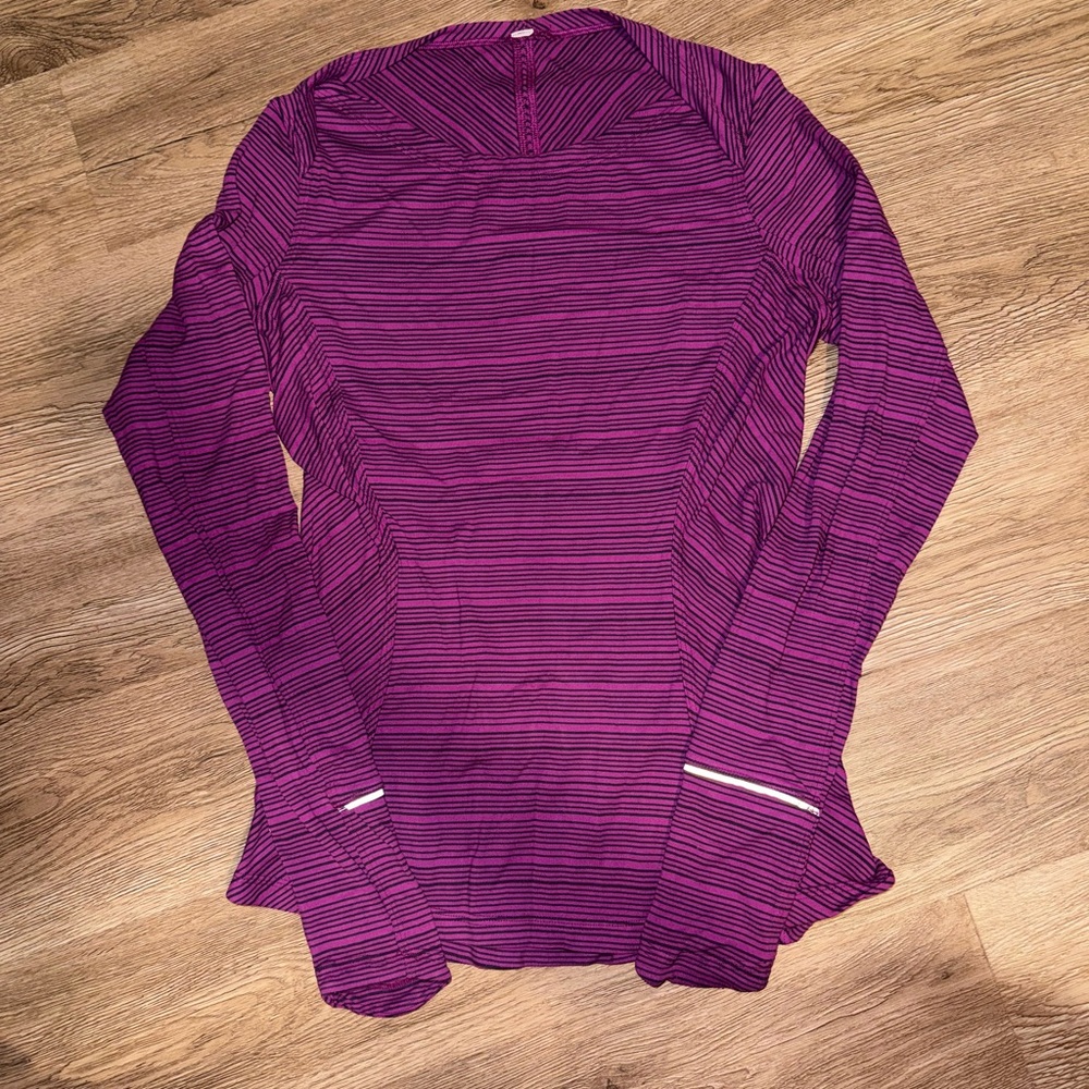 Women’s lululemon long sleeve size 6